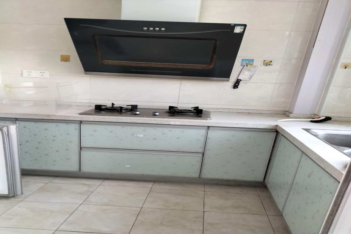 五矿万境蓝山  3室2厅1卫    2100.0元/月 五矿万境蓝山  3室2厅1卫    2100.0元/月室内图