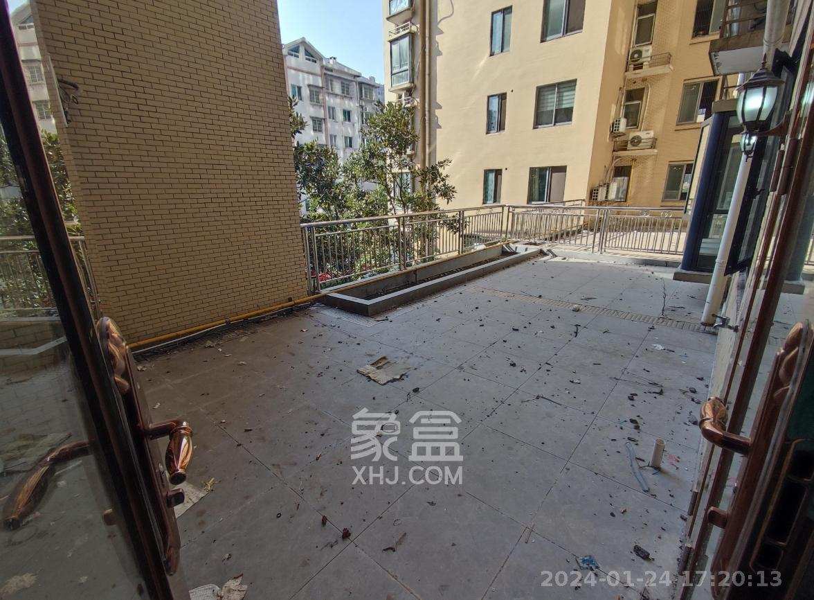 荣升家园（湘江熙岸）  3室2厅2卫    3200.0元/月室内图