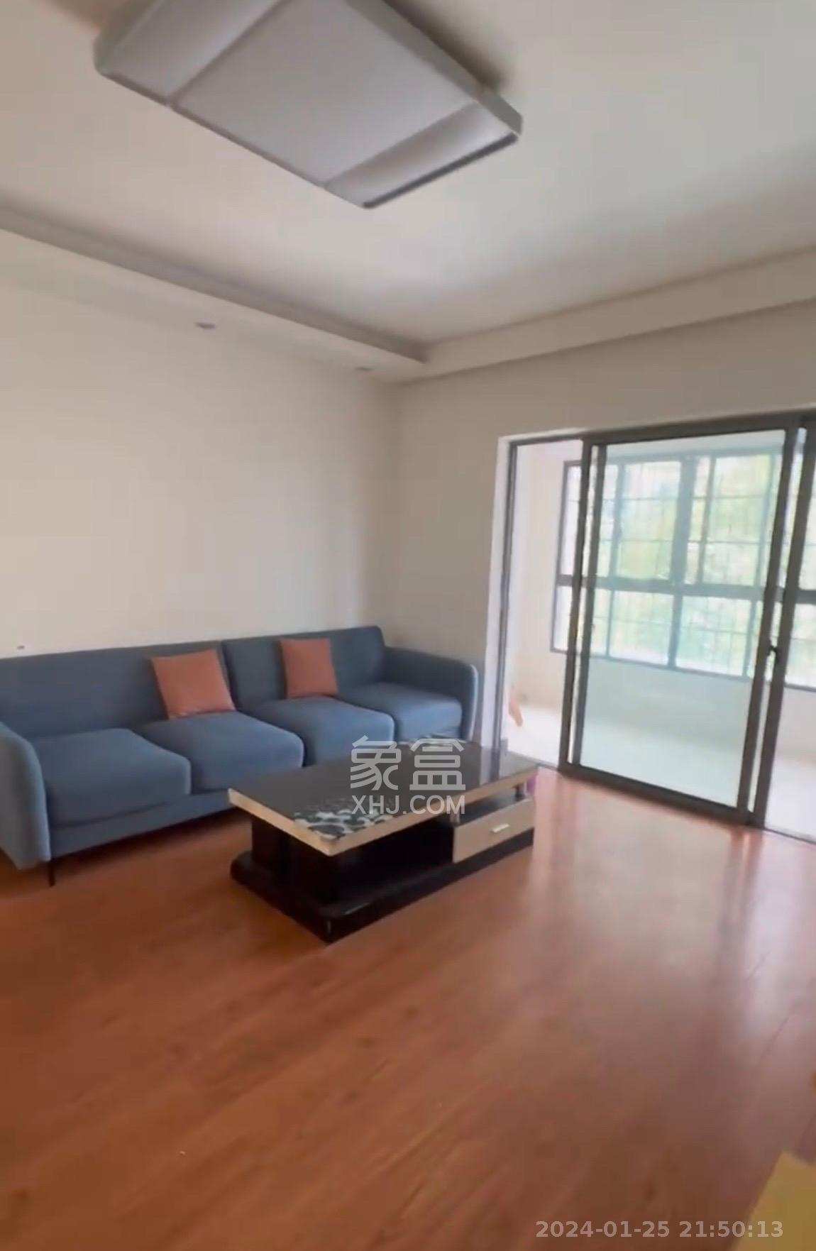 上海城小区  4室2厅1卫    2000.0元/月室内图1