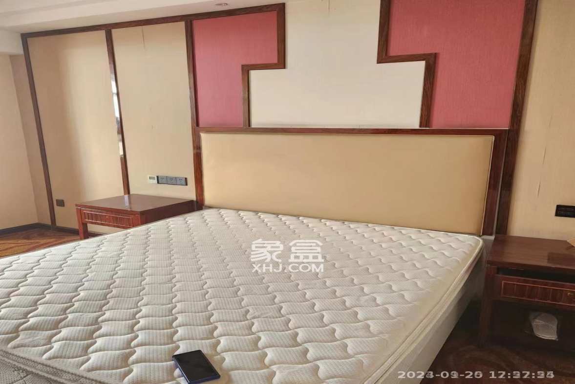 中信凯旋蓝岸（中信新城三期）  1室1厅1卫    1400.0元/月室内图1