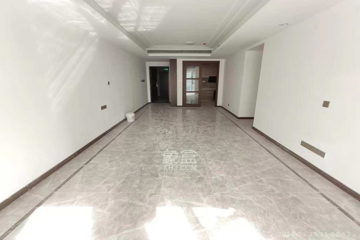 绿地长沙城际空间站（柏仕佳苑）  3室2厅2卫   3000.00元/月室内图