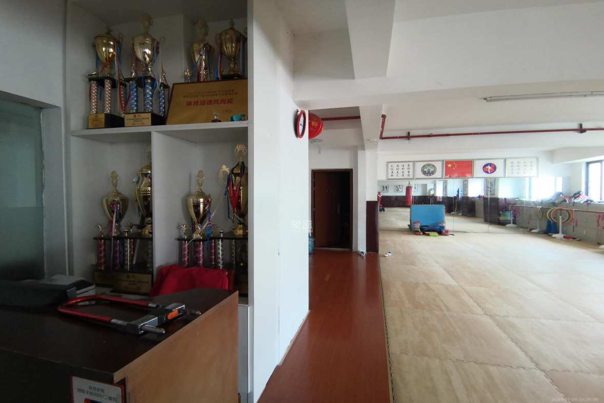 万博汇  1室1厅1卫    1600.0元/月 万博汇  1室1厅1卫    1600.0元/月室内图