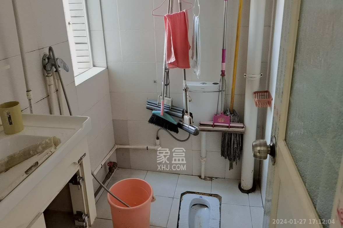 枫林绿洲 5室2厅2卫 2200.0元/月 枫林绿洲 5室2厅2卫 2200.0元/月室内图