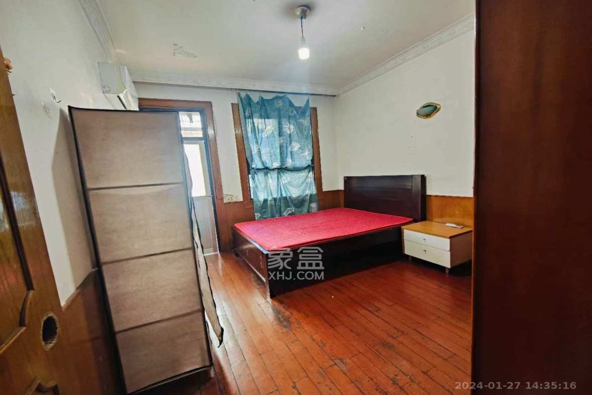 民主东街散盘  3室2厅2卫    1800.0元/月室内图