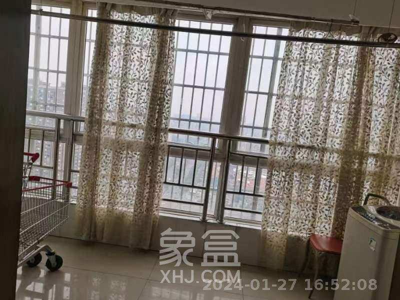 星沙教师公寓  4室2厅1卫    1700.0元/月室内图