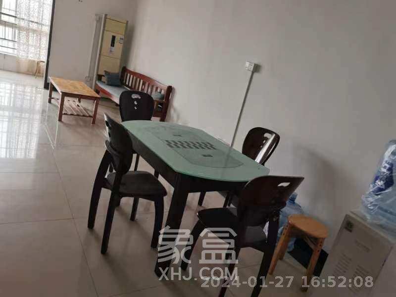 星沙教师公寓  4室2厅1卫    1700.0元/月室内图