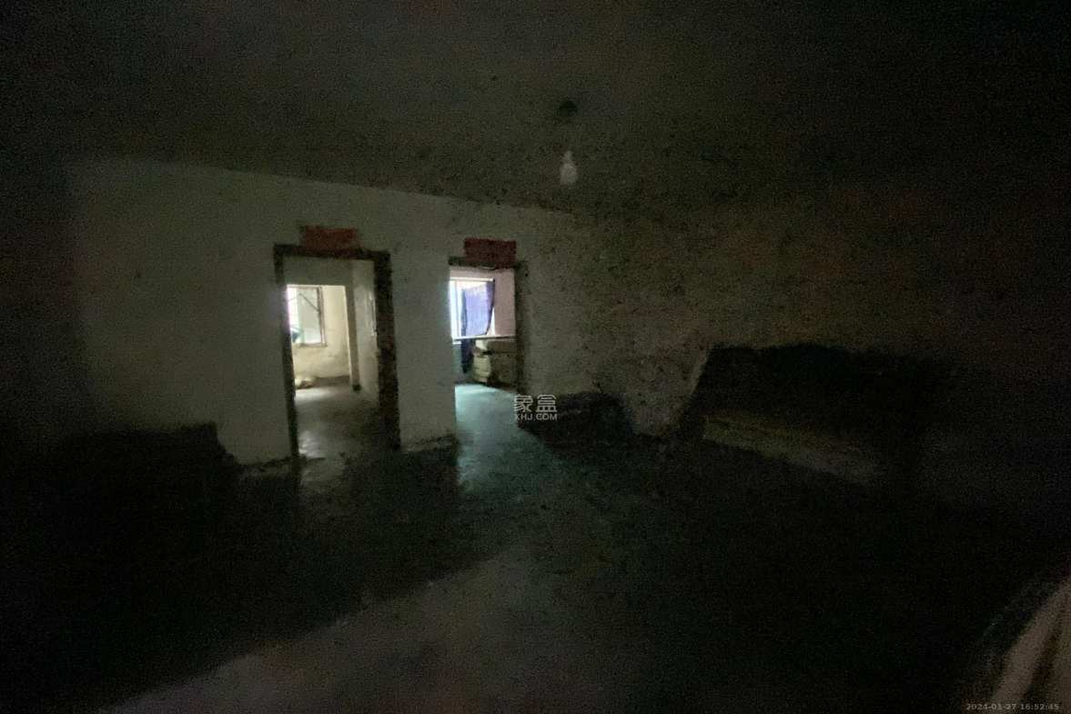 马王堆陶瓷建材新城  3室2厅1卫   1600.00元/月室内图