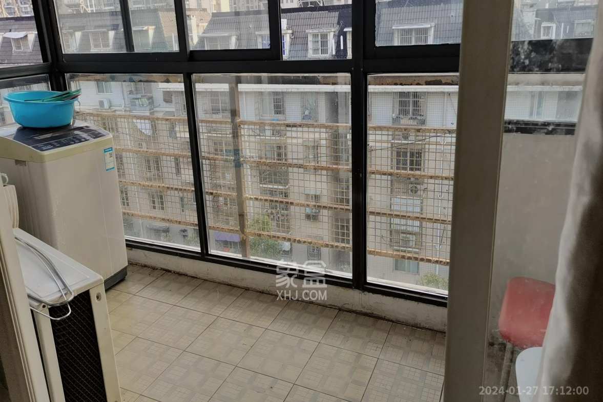 枫林绿洲 5室2厅2卫 2200.0元/月 枫林绿洲 5室2厅2卫 2200.0元/月室内图