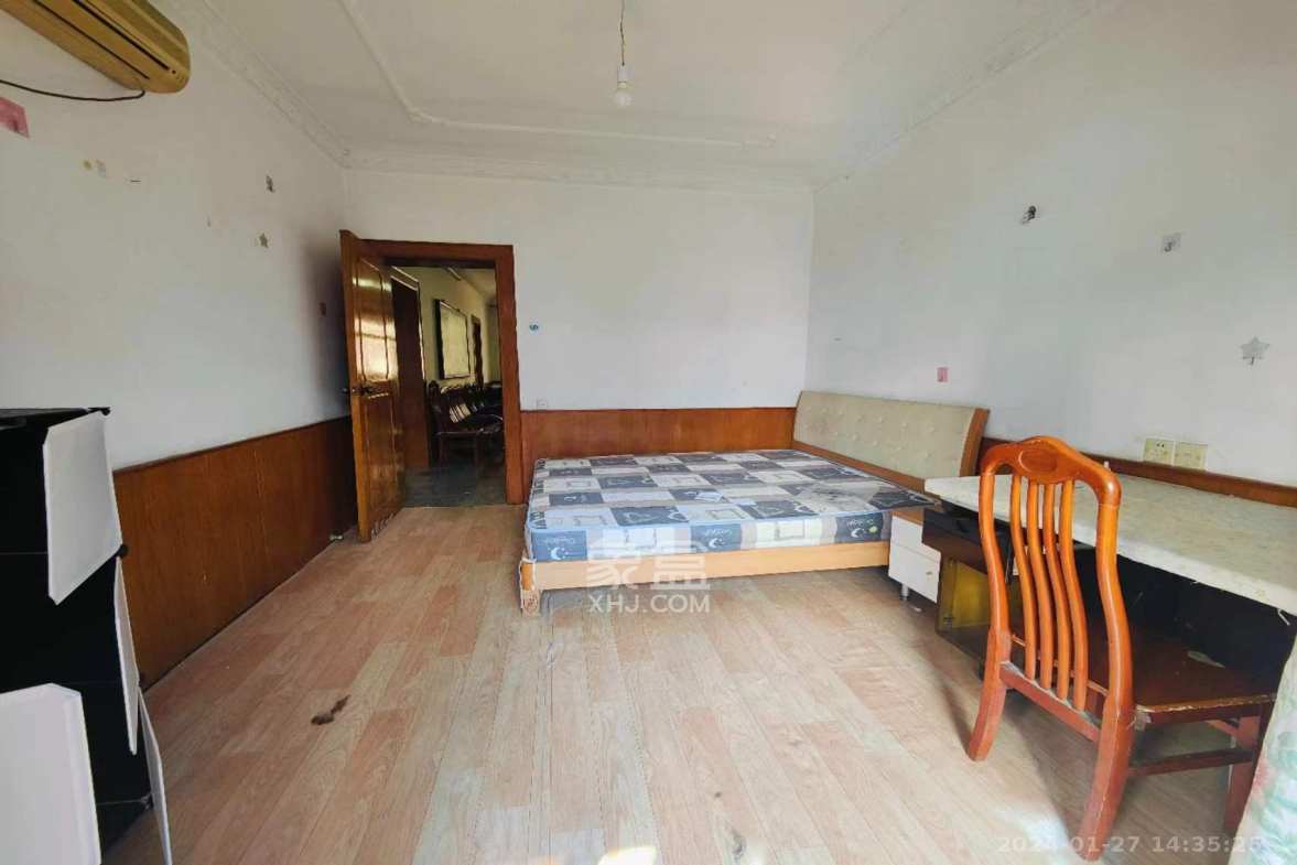 民主东街散盘  3室2厅2卫    1800.0元/月室内图