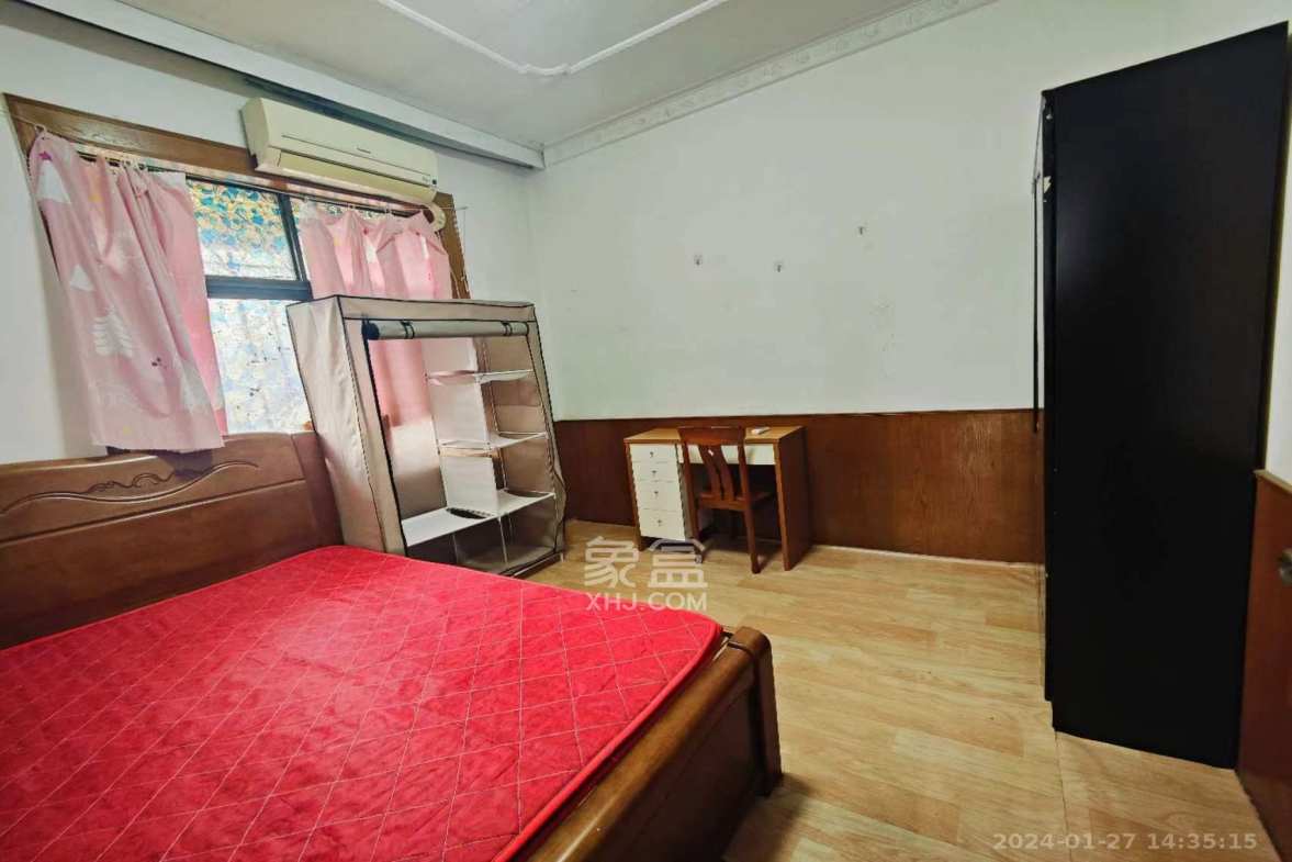 民主东街散盘  3室2厅2卫    1800.0元/月室内图