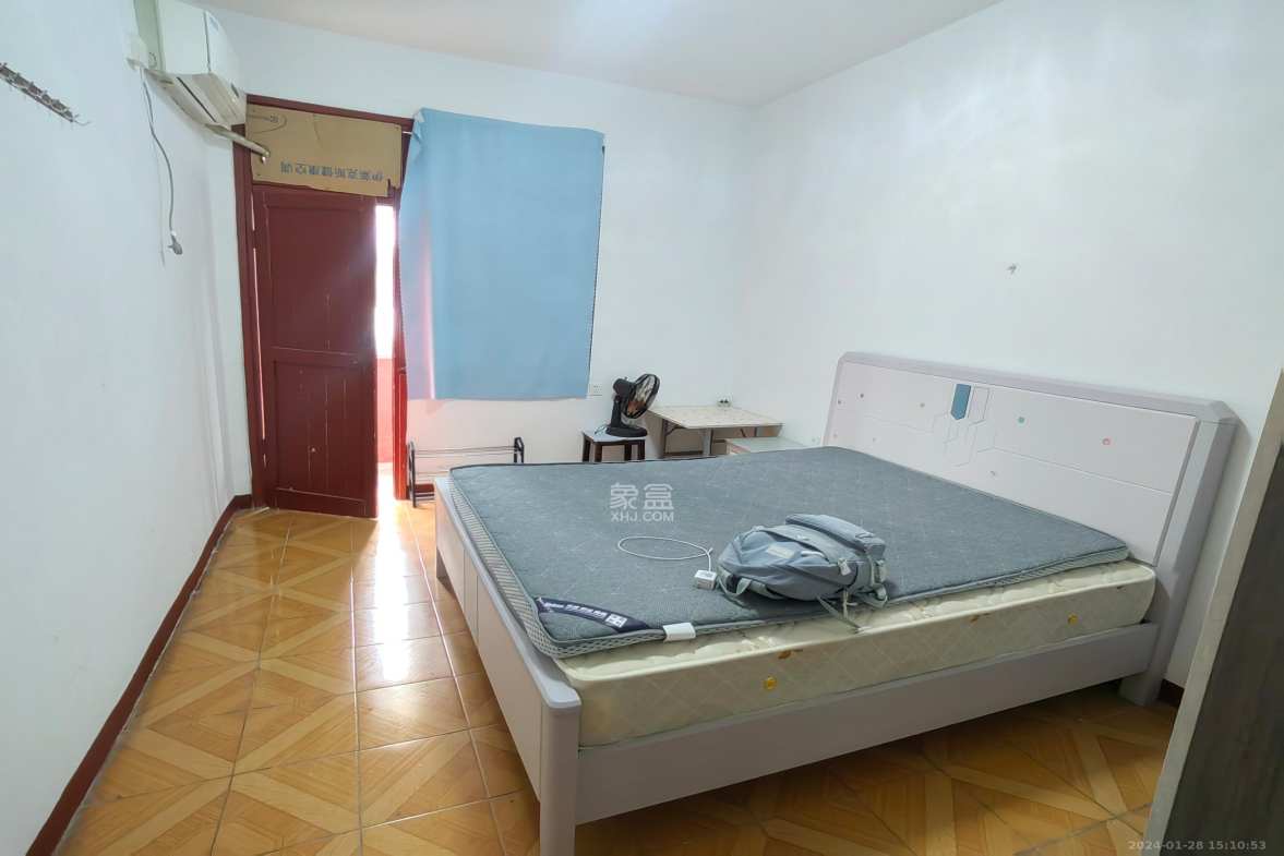 五一东村  2室1厅1卫    1700.0元/月室内图