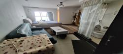 颐美会现代城  1室1厅1卫    2200.0元/月