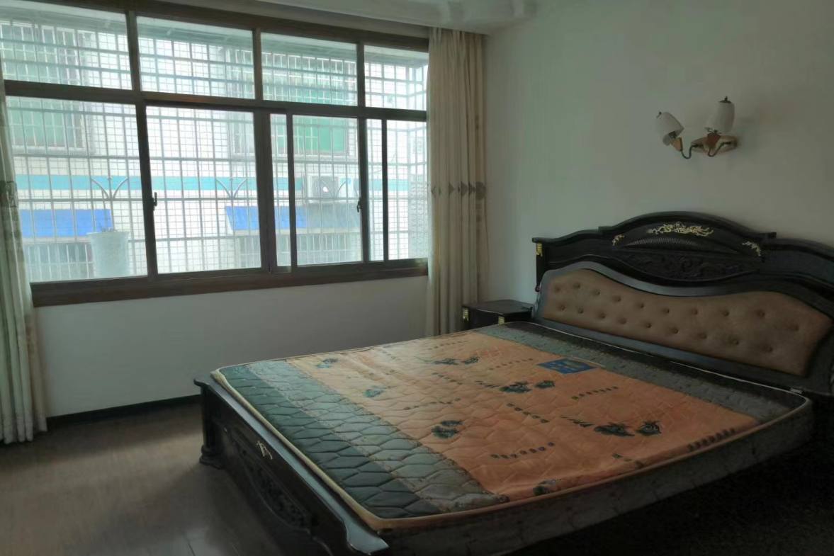 大桃路鑫桃苑安置小区  3室2厅1卫   1200.00元/月室内图