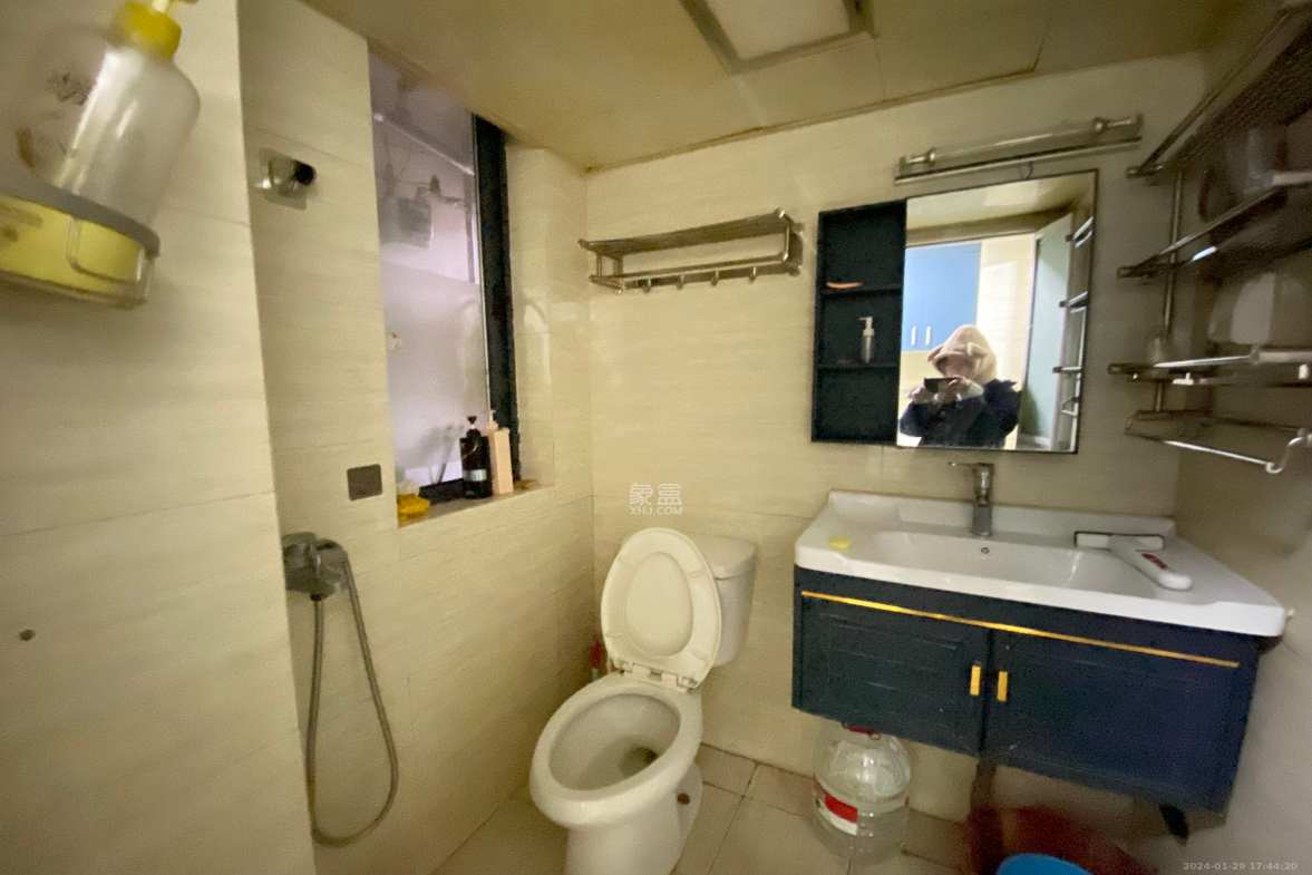 中建芙蓉工社  2室1厅1卫    1900.0元/月室内图