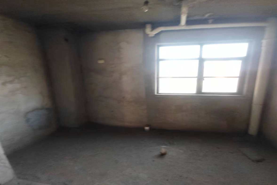 市人大政协机关大院住宅区(老市委) 3室2厅1卫 65.8万 市人大政协机关大院住宅区(老市委) 3室2厅1卫 65.8万室内图