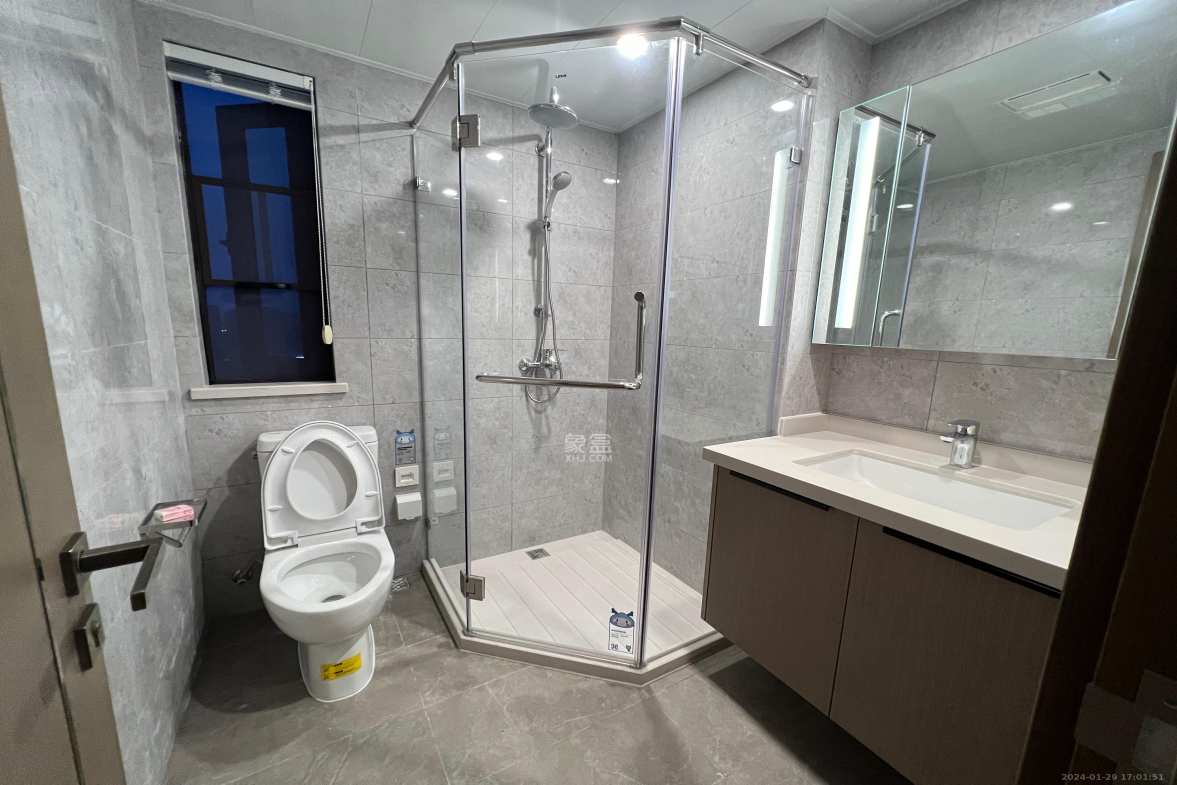 龙湖铂金中心(龙湖春江郦城) 3室2厅2卫 4500.0元/月 龙湖铂金中心(龙湖春江郦城) 3室2厅2卫 4500.0元/月室内图