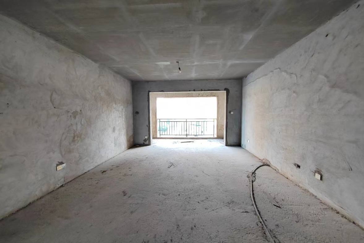 紫旭名园  4室2厅2卫    118.0万室内图