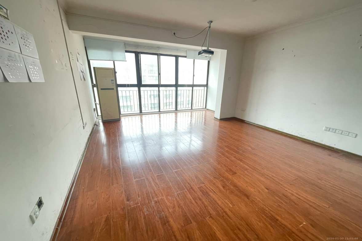 钱隆樽品(一、二、三期)  4室2厅1卫   3500.00元/月室内图1