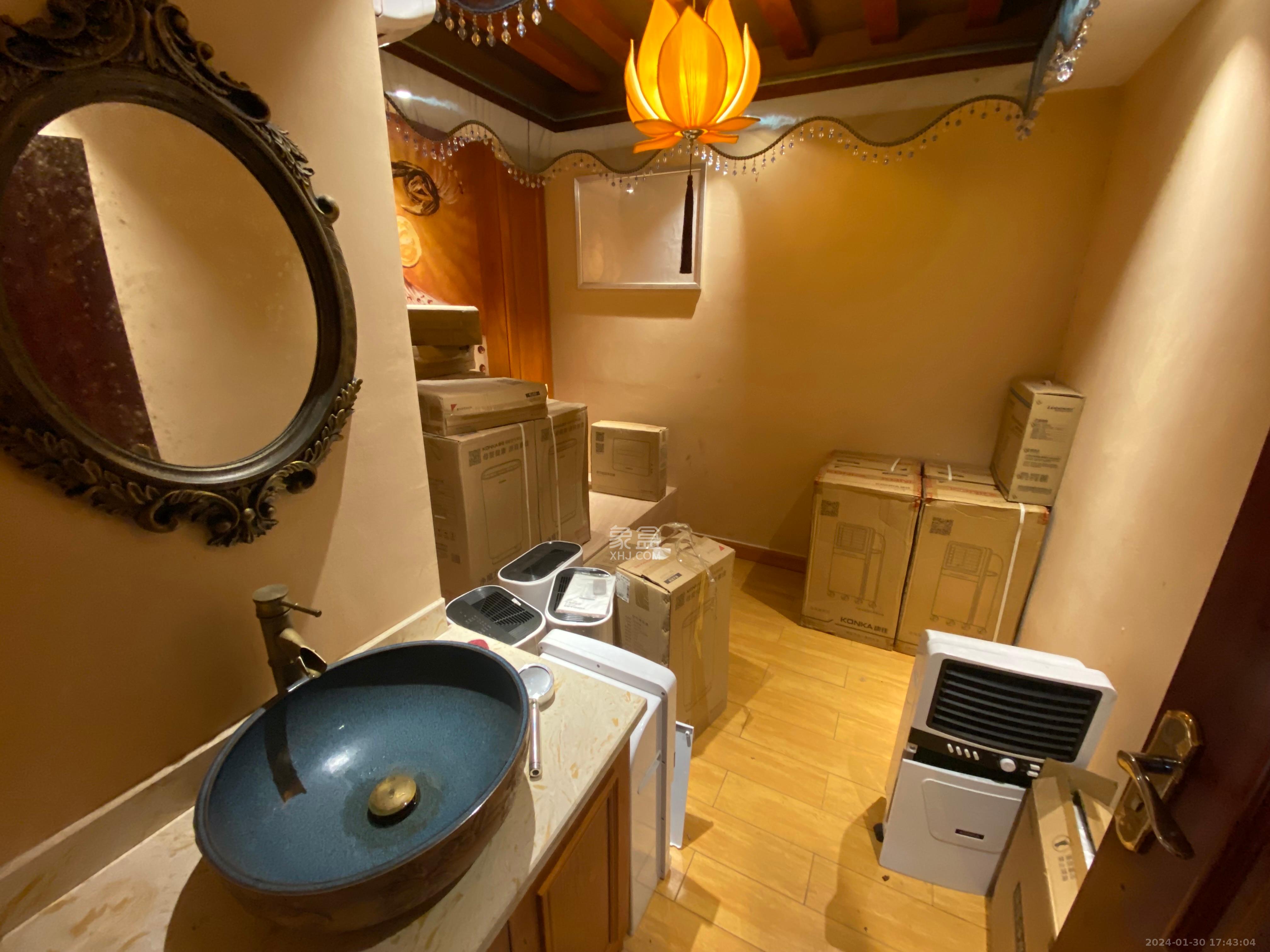 同鑫家园   150.0㎡      4000.0元/月室内图