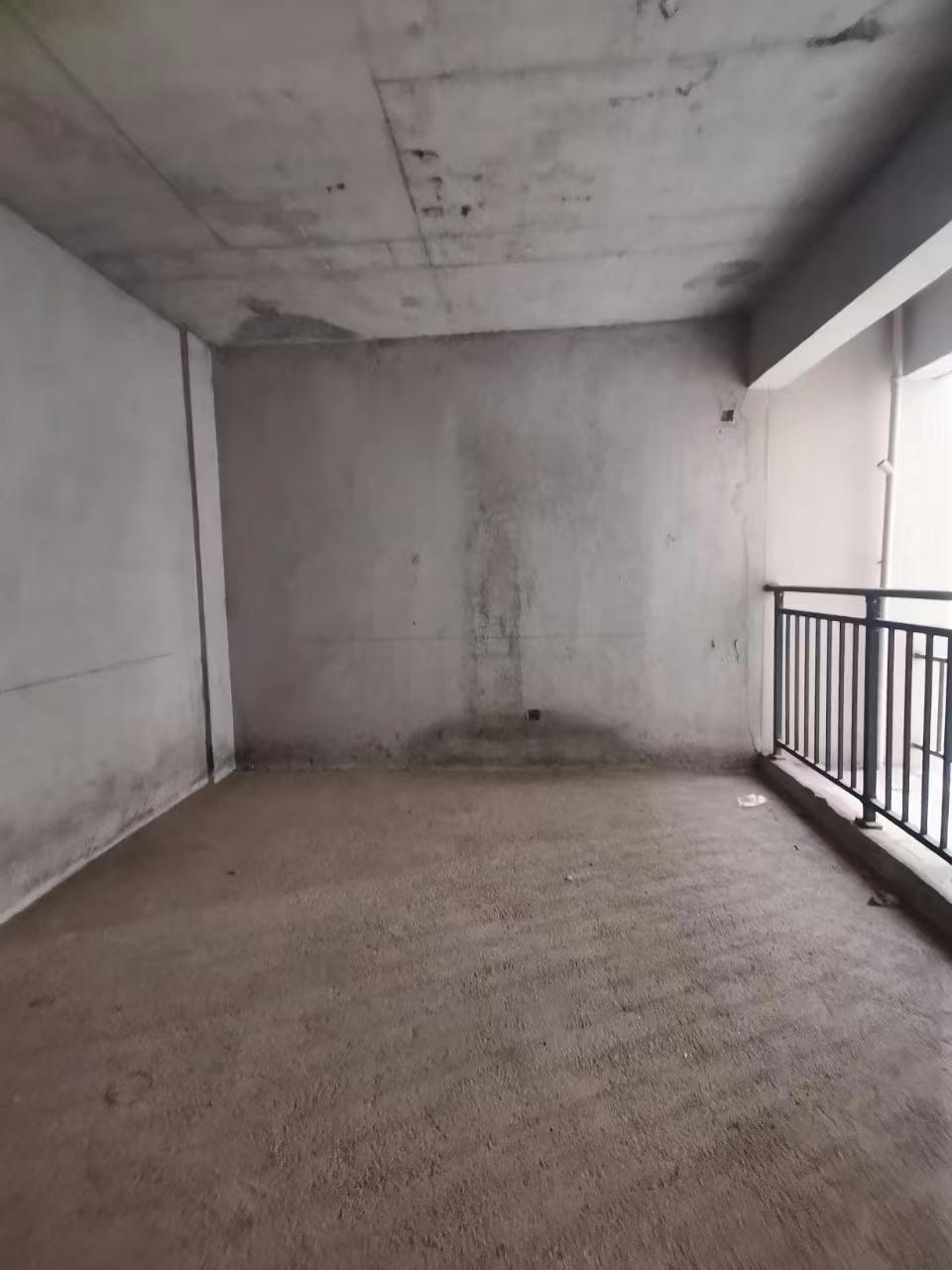 城南映像  3室2厅1卫    83.8万客厅