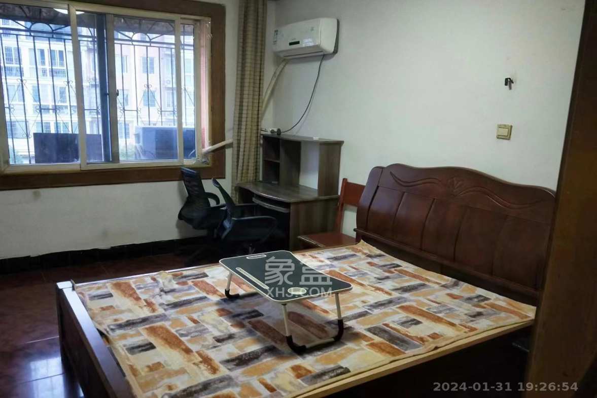 建华综合楼  4室2厅1卫   1400.00元/月室内图
