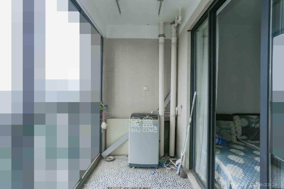 莱茵城  3室2厅1卫    1900.0元/月室内图