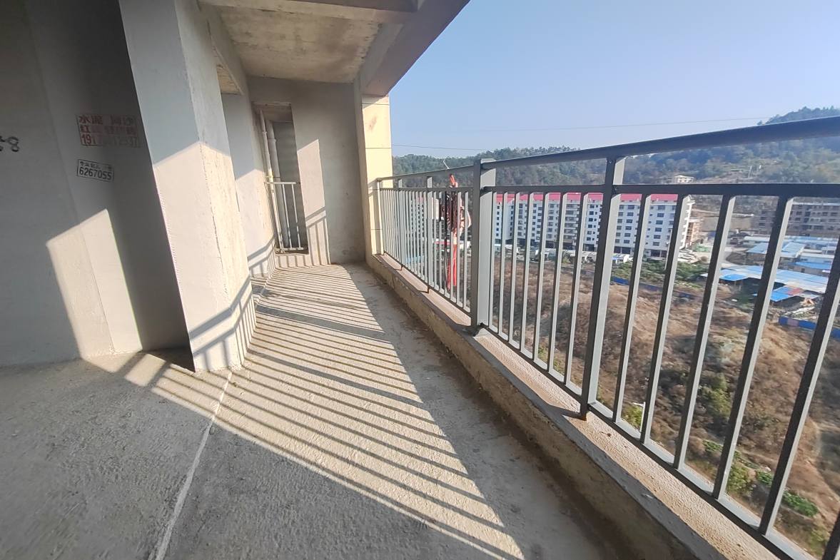 宁邦中心（二期公园里）  3室2厅2卫    72.0万室内图1