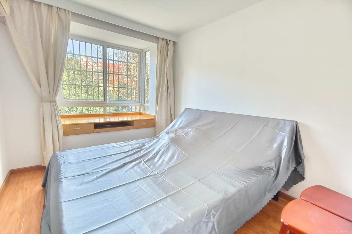 山水英伦  4室2厅2卫    3000.0元/月 山水英伦  4室2厅2卫    3000.0元/月室内图1