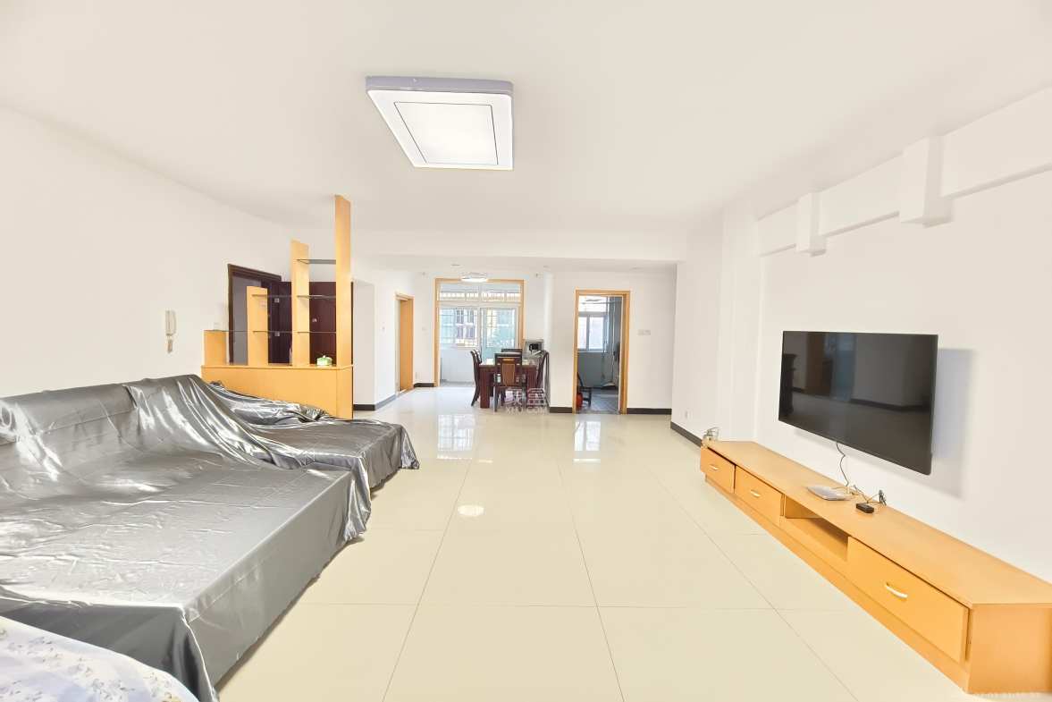 山水英伦  4室2厅2卫    3000.0元/月 山水英伦  4室2厅2卫    3000.0元/月室内图