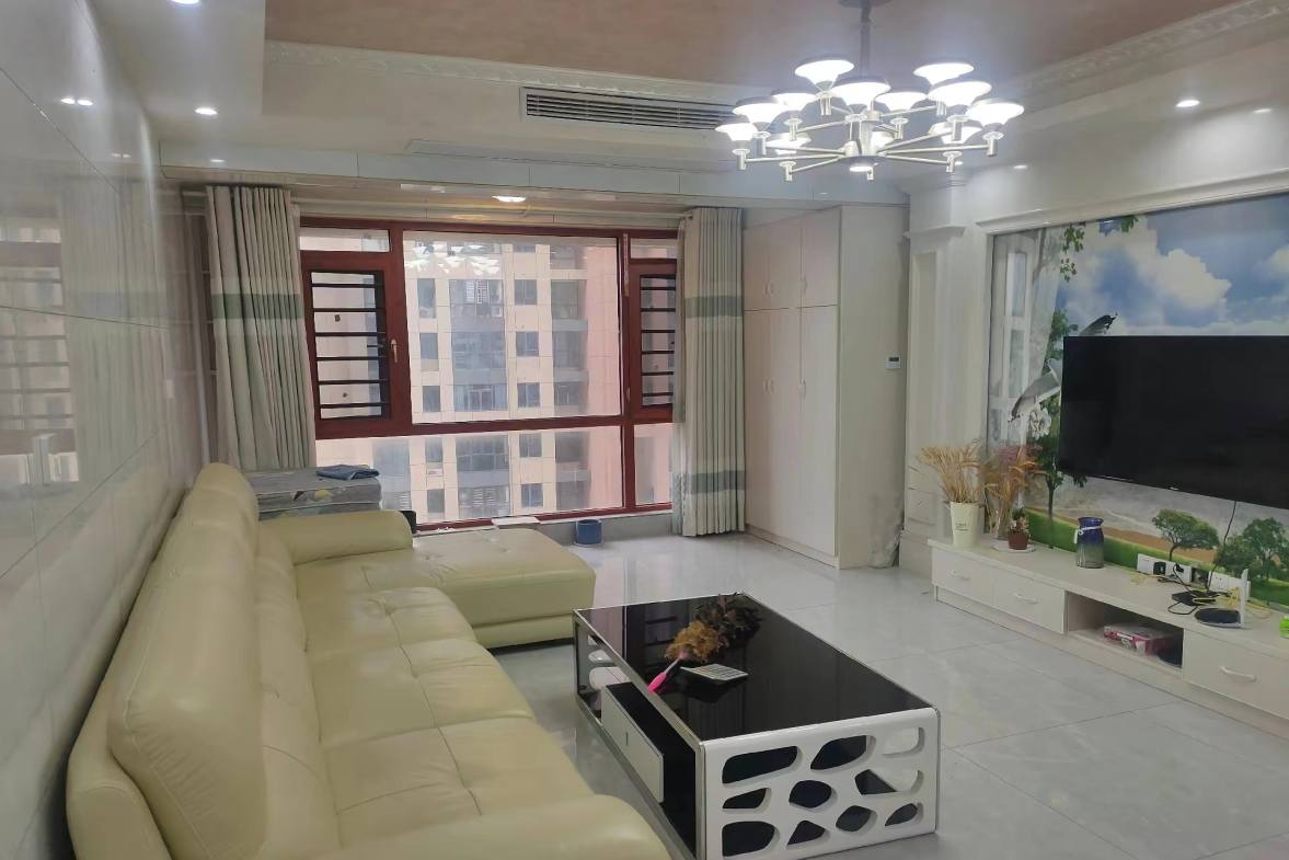 百弘学府城  3室2厅2卫    2000.0元/月室内图1