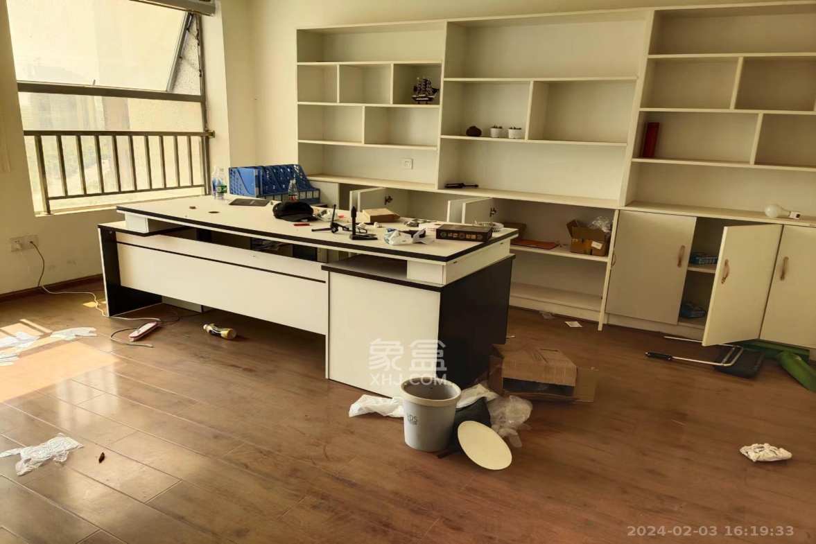 九华新都汇 4室2厅1卫 6000.0元/月 九华新都汇 4室2厅1卫 6000.0元/月户型图