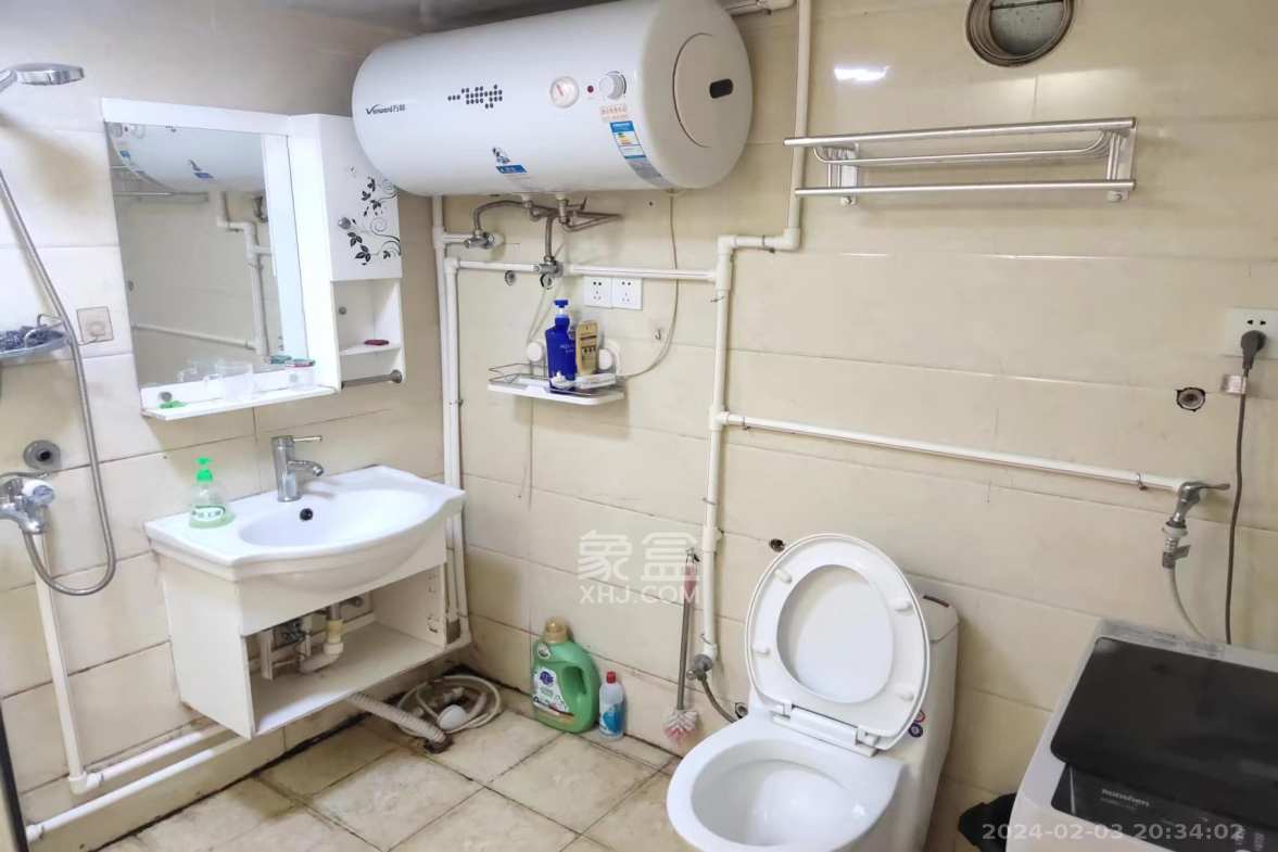 雄海花园 1室1厅1卫 2000.0元/月 雄海花园 1室1厅1卫 2000.0元/月室内图