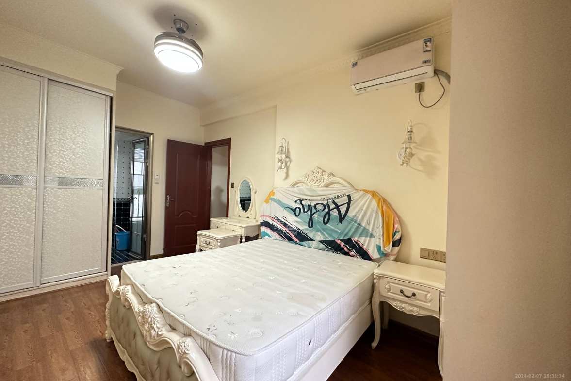 勤诚达新界  3室2厅1卫    2400.0元/月 勤诚达新界  3室2厅1卫    2400.0元/月室内图