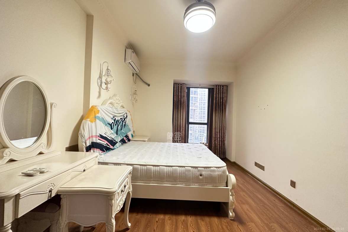 勤诚达新界  3室2厅1卫    2400.0元/月 勤诚达新界  3室2厅1卫    2400.0元/月室内图