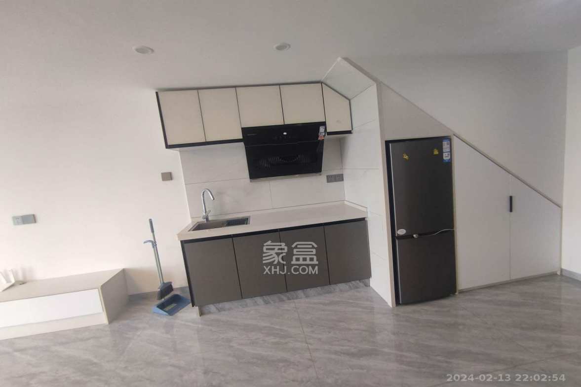 潇湘奥林匹克花园 1室1厅1卫 1700.0元/月 潇湘奥林匹克花园 1室1厅1卫 1700.0元/月室内图