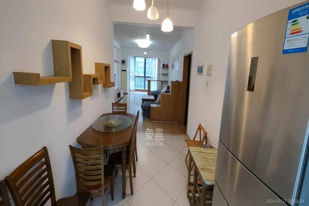 城西公寓(西城门第) 3室2厅2卫 3000.0元/月 城西公寓(西城门第) 3室2厅2卫 3000.0元/月室内图