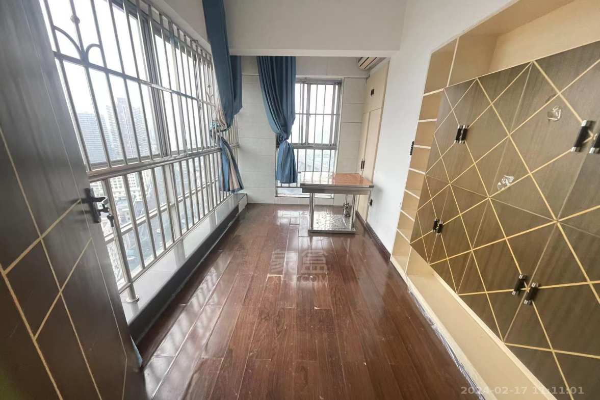 金色地标 3室2厅2卫 1600.0元/月 金色地标 3室2厅2卫 1600.0元/月室内图