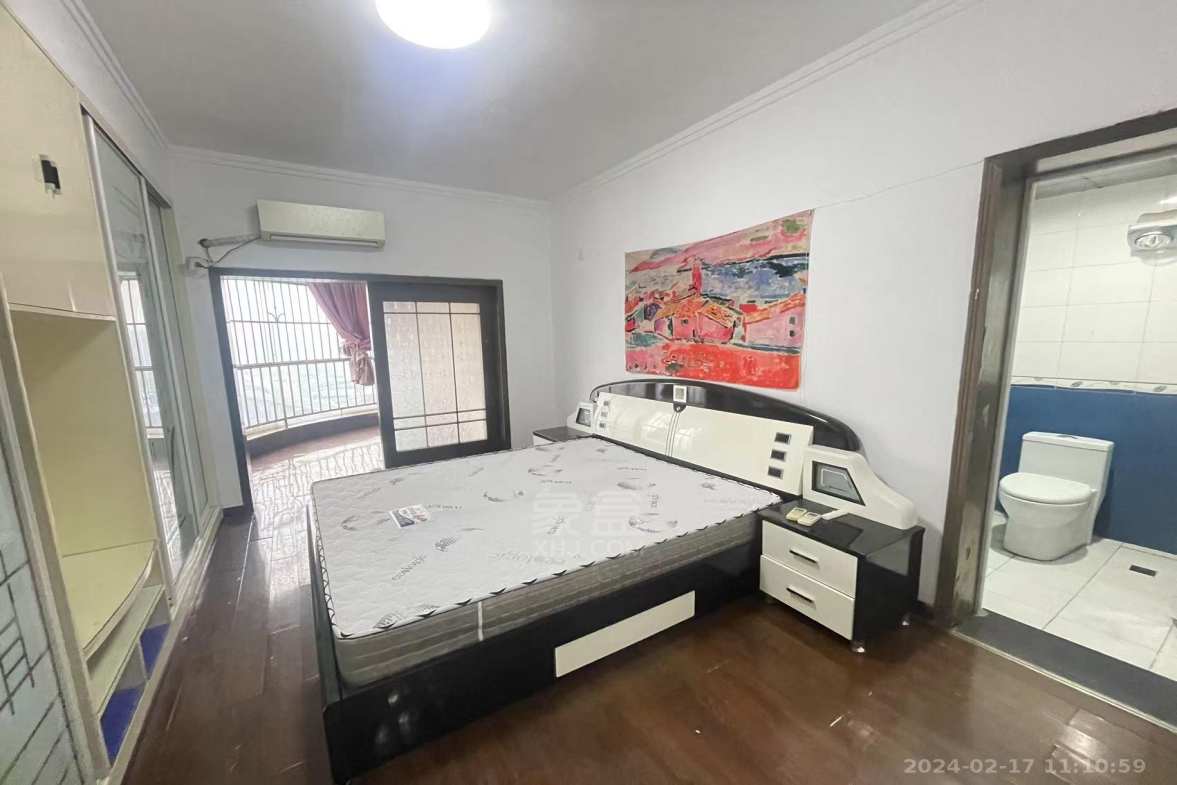 金色地标 3室2厅2卫 1600.0元/月 金色地标 3室2厅2卫 1600.0元/月室内图