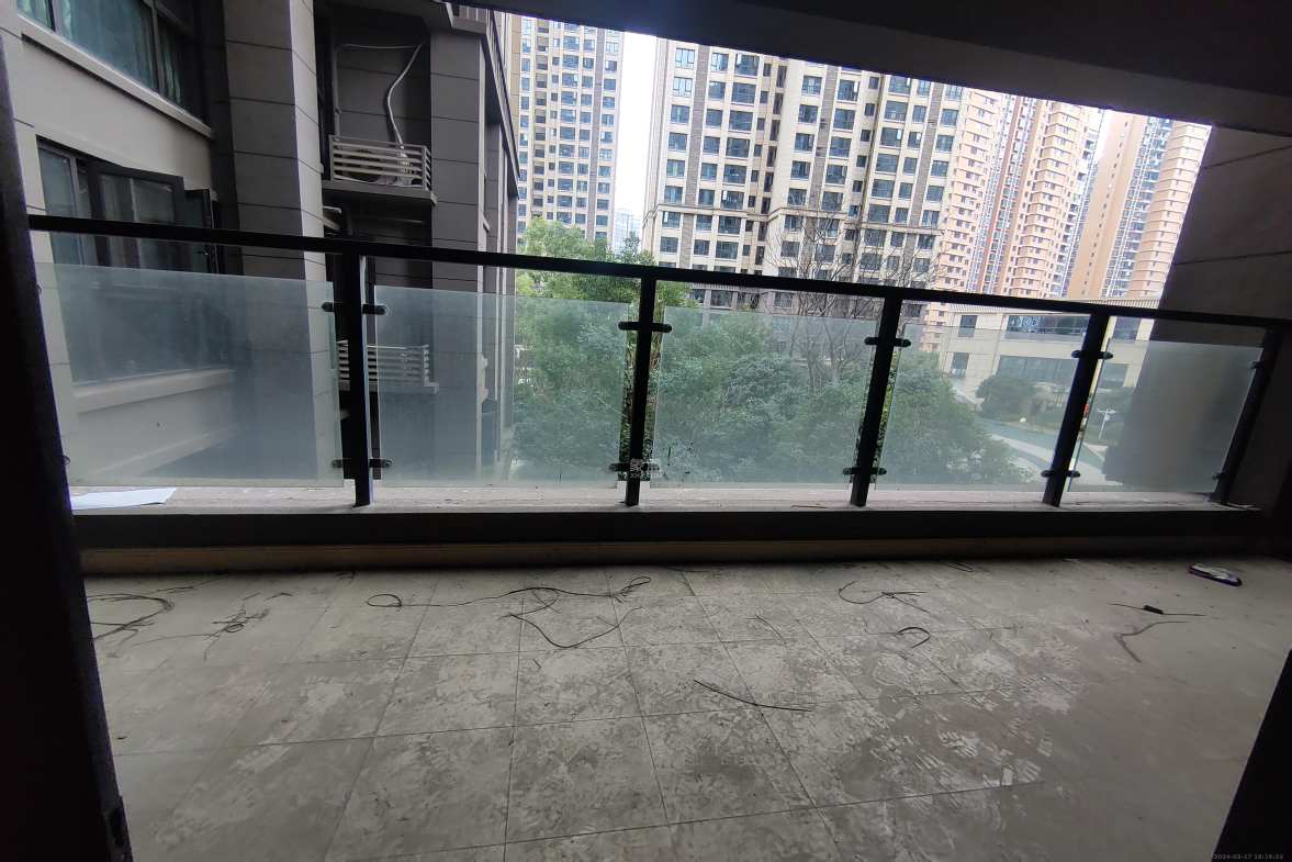 润和滨江府  4室2厅2卫    2800.0元/月 润和滨江府  4室2厅2卫    2800.0元/月室内图