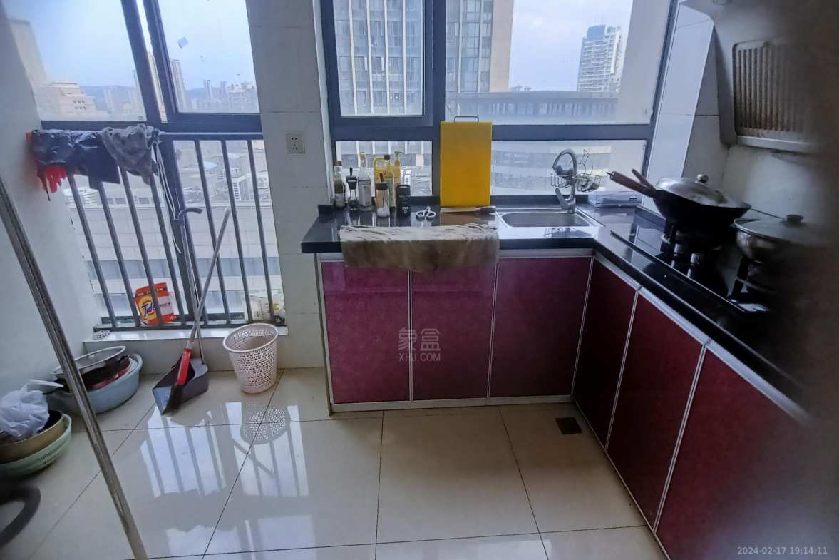 东方时代广场  1室1厅1卫    1100.0元/月室内图