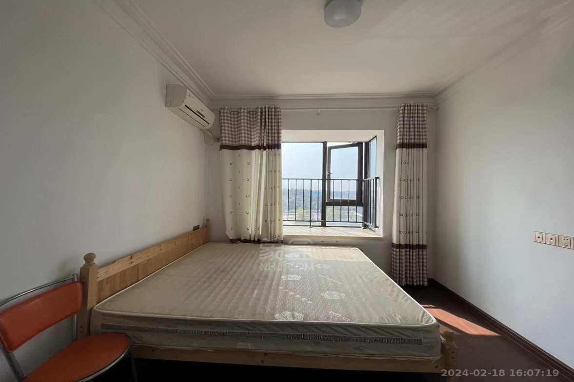 城际空间站 3室2厅2卫 2000.0元/月 城际空间站 3室2厅2卫 2000.0元/月室内图