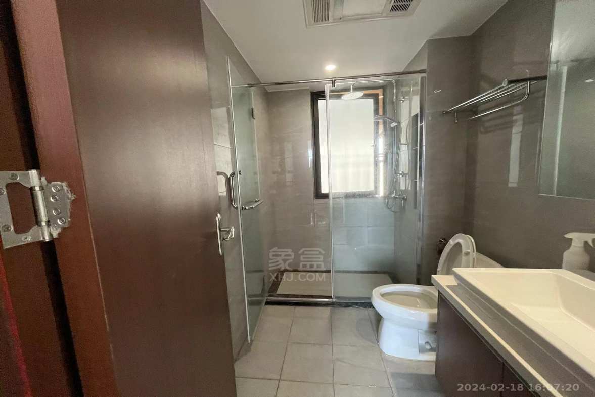 城际空间站 3室2厅2卫 2000.0元/月 城际空间站 3室2厅2卫 2000.0元/月室内图