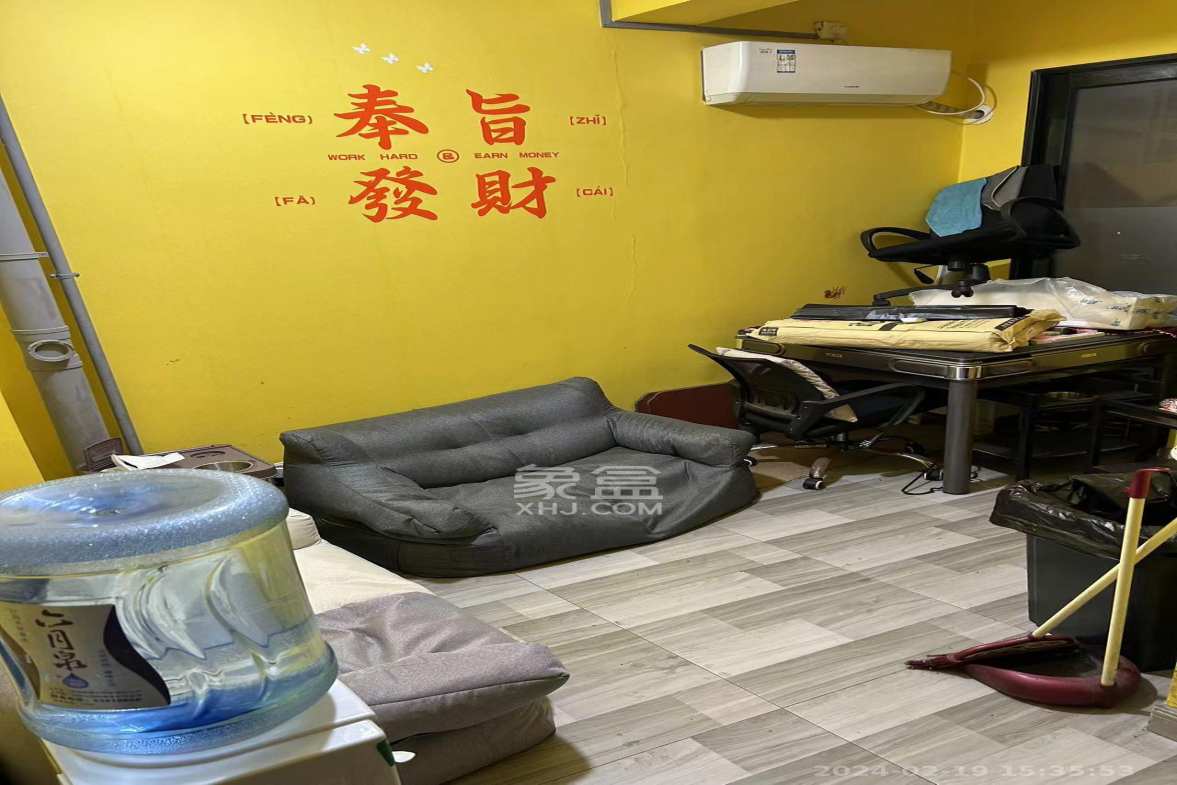 德思勤城市广场(宝格丽公寓) 3室2厅1卫 4200.0元/月 德思勤城市广场(宝格丽公寓) 3室2厅1卫 4200.0元/月室内图