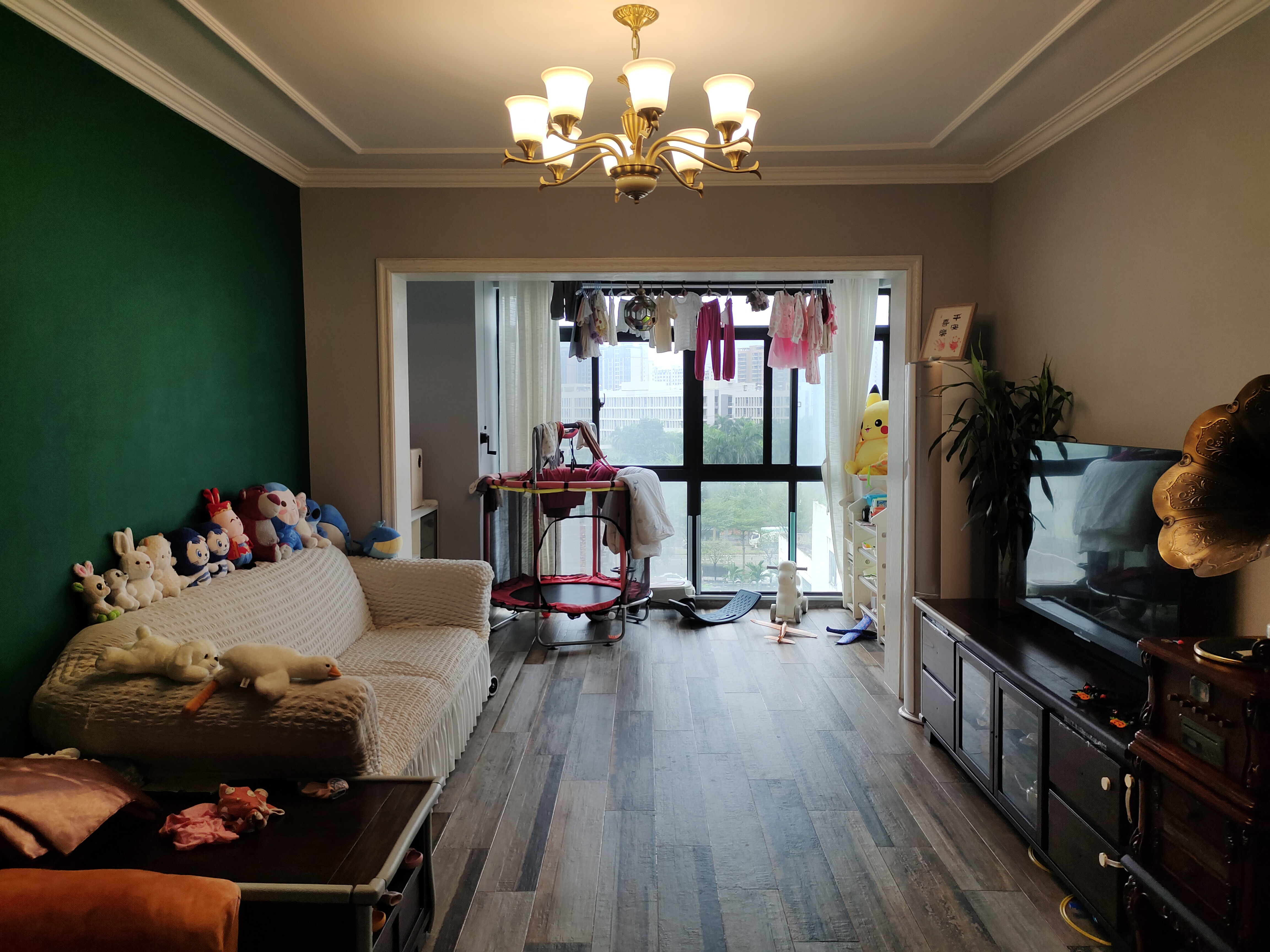 君临华府（二期）  2室2厅1卫    170.0万