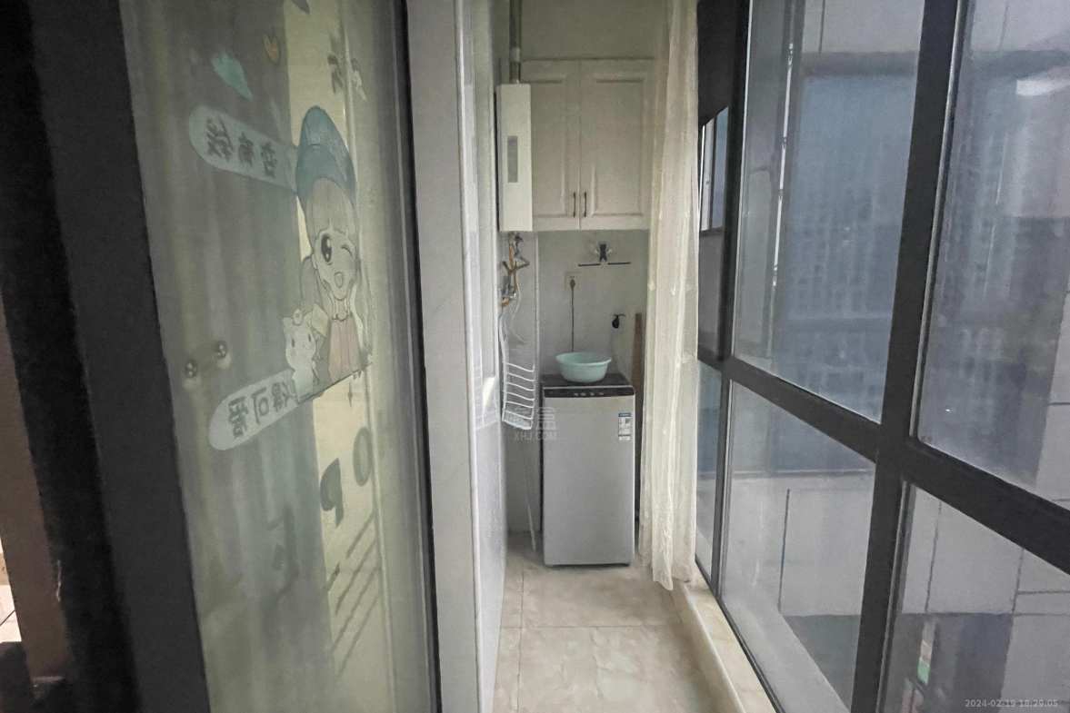 中泰财富湘江 1室1厅1卫 1500.0元/月 中泰财富湘江 1室1厅1卫 1500.0元/月室内图