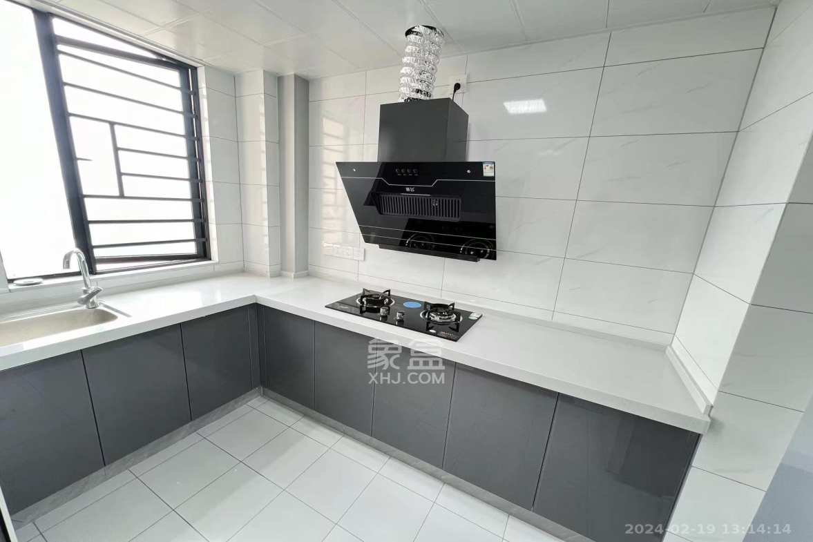 真人桥家园二期  3室2厅2卫    2600.0元/月室内图