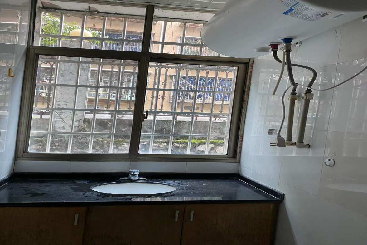 金谷市场  3室2厅2卫    900.0元/月室内图