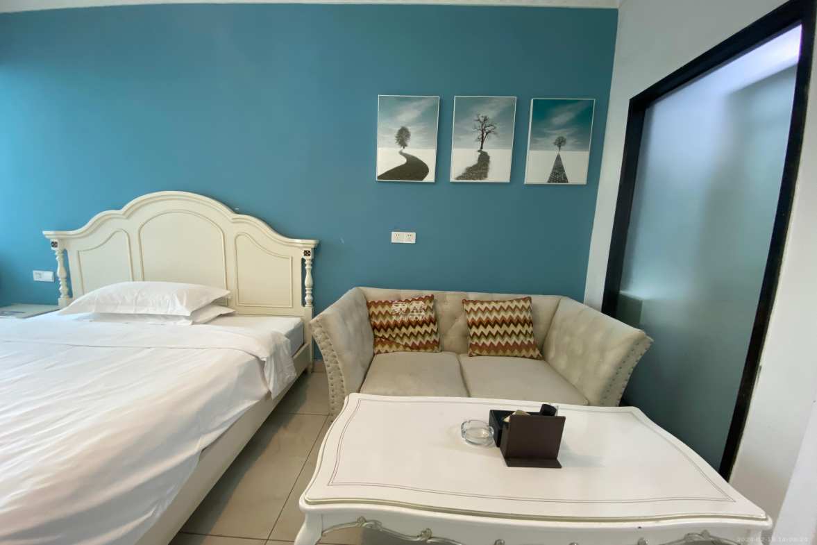 东盈商业广场（华泉城市广场）  1室1厅1卫    1900.0元/月室内图