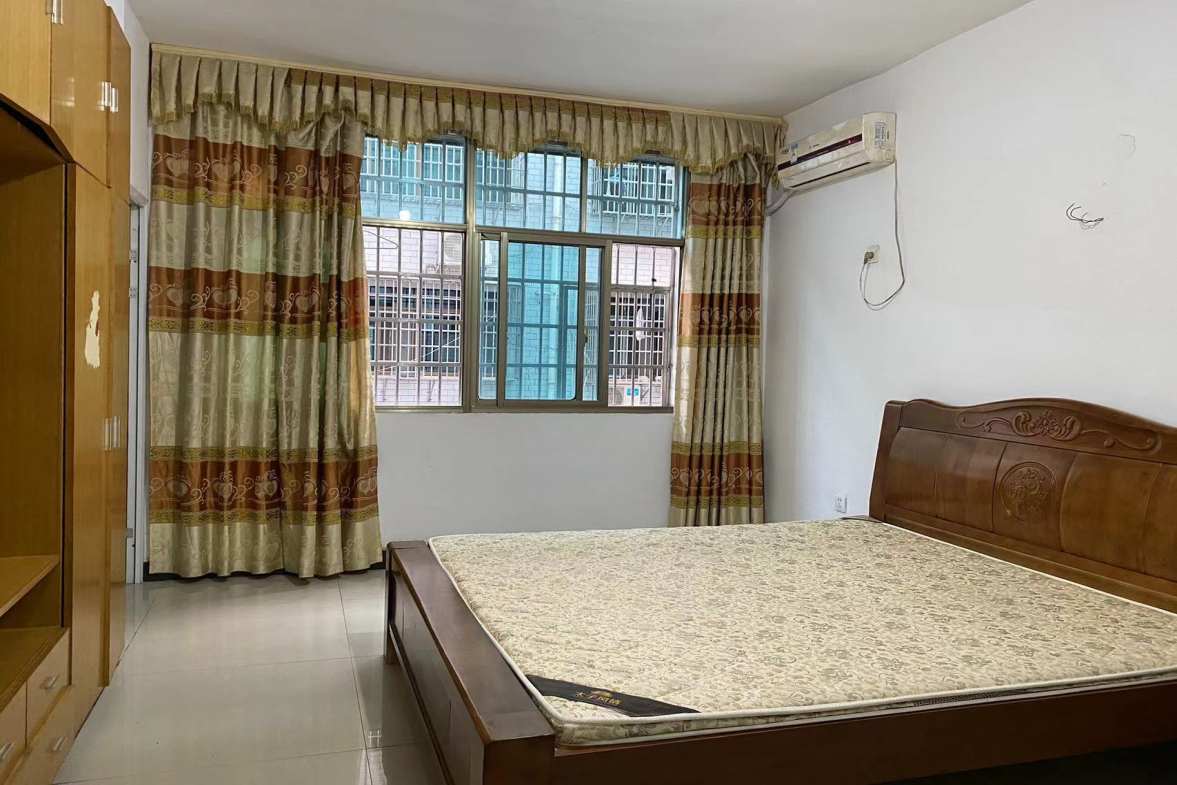 金谷市场  3室2厅2卫    900.0元/月室内图