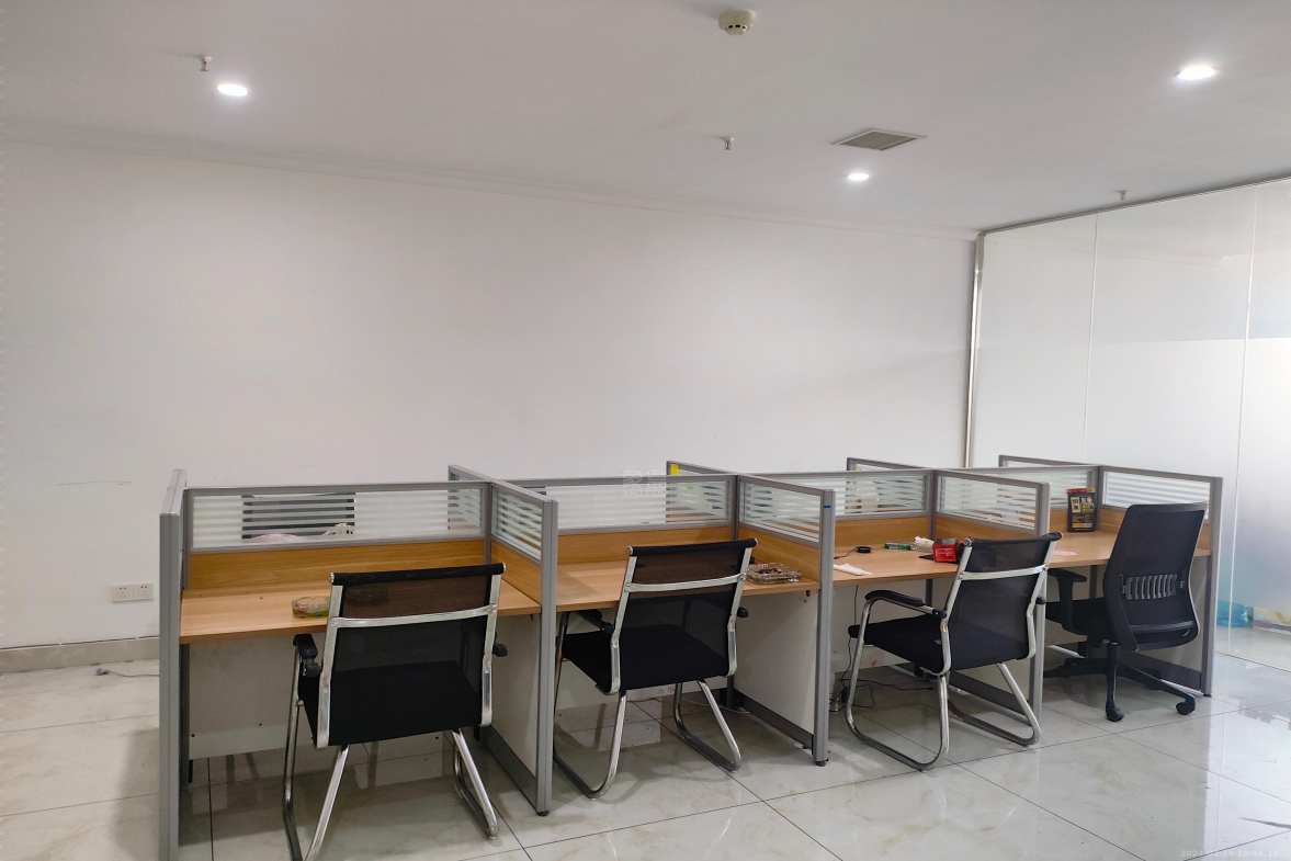 神农文化休闲街（华人街）  0室0厅0卫    2600.0元/月室内图